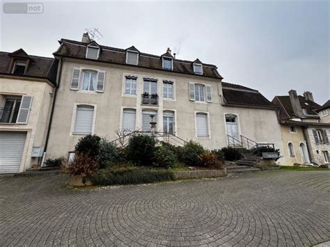 location dole appartement.